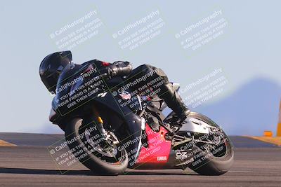 media/Nov-06-2023-Moto Forza (Mon) [[ce023d0744]]/3-Intermediate Group/Session 5 (Turn 9)/